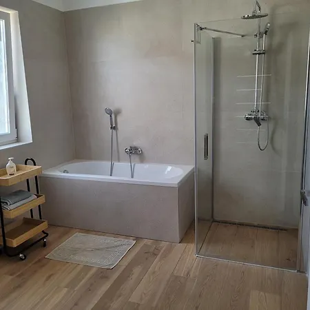 Apartament Neva *